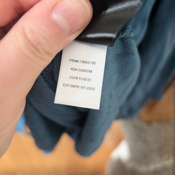 Torrid Crinkle Gauze Button Down Peasant Top Plus Size 2X (18/20) - Picture 8 of 9